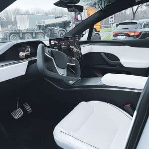 Tesla Model X Yoke Lenkung - Innenansicht